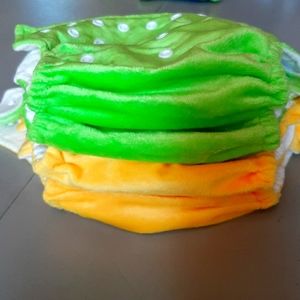 **SOLD** Giggle Life cloth diapers